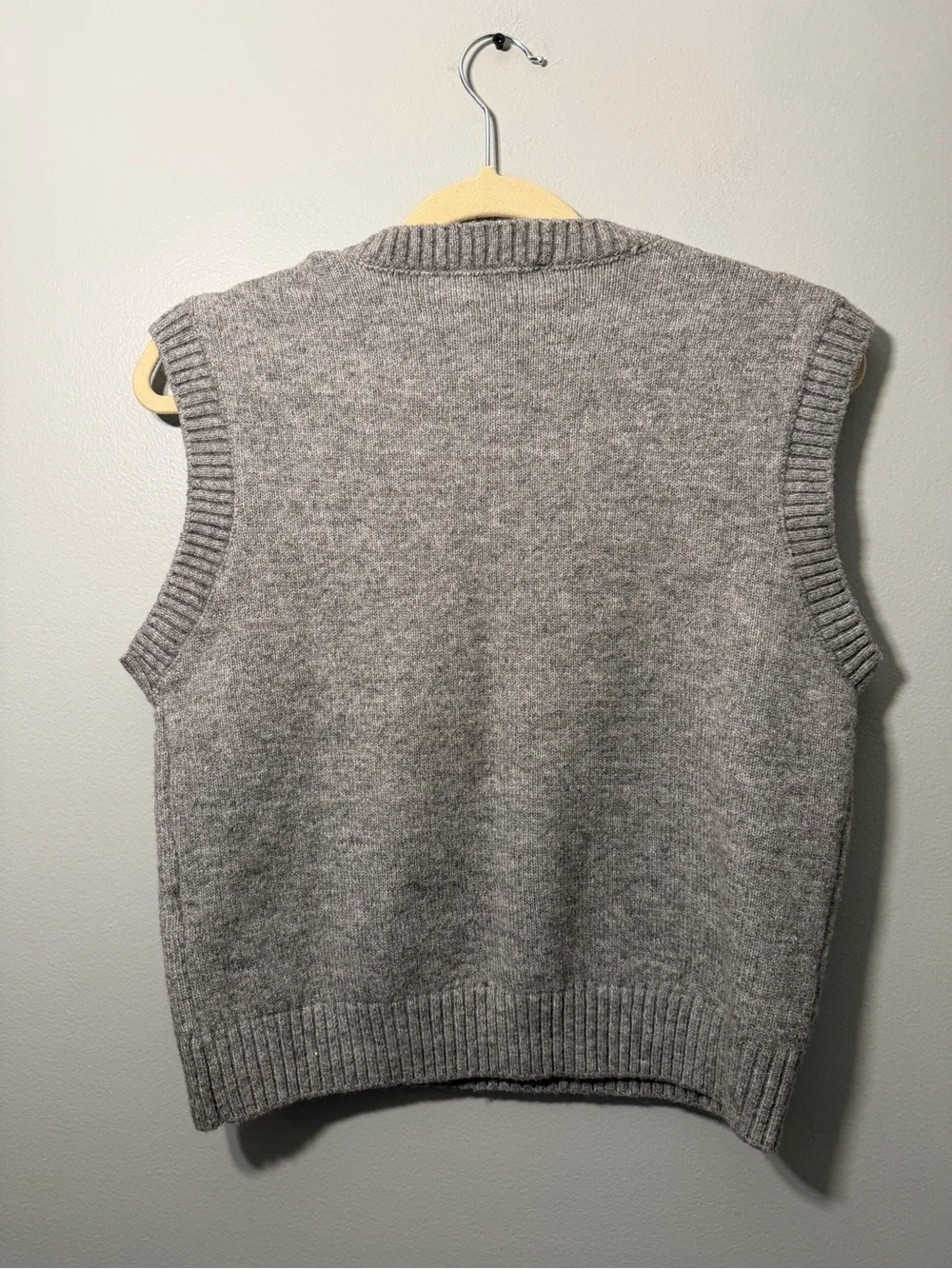 Zara Gray Knit V-Neck Sweater Vest